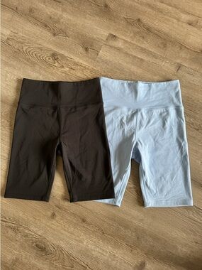 2 High-Waist Bike Shorts Duo - Black & Light Blue